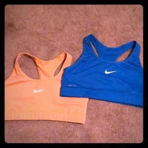 Nike sports bra bundle